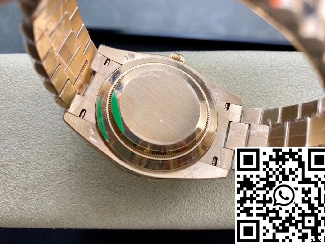 Rose EW Date Gold Factory Rolex M228235-0005 Day 0302